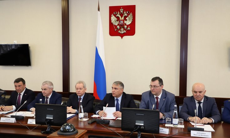 Александр Матовников провел совещание по вопросам реализации в округе национального проекта «Безопасные и качественные дороги»